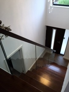 Floating Oak and Glass Stairs