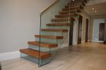 Cantilever Stairs with glass