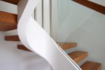 Curved string with freestanding glass balustrade