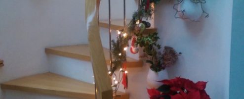 Christmas Staircase Decorations