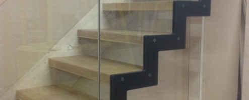 JEA DESIGN OAK STAIRCASE READY TO LEAVE WORKSHOP