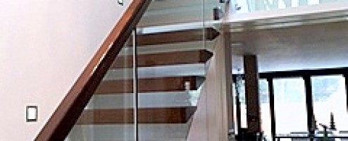 Floating Oak and Glass Stairs